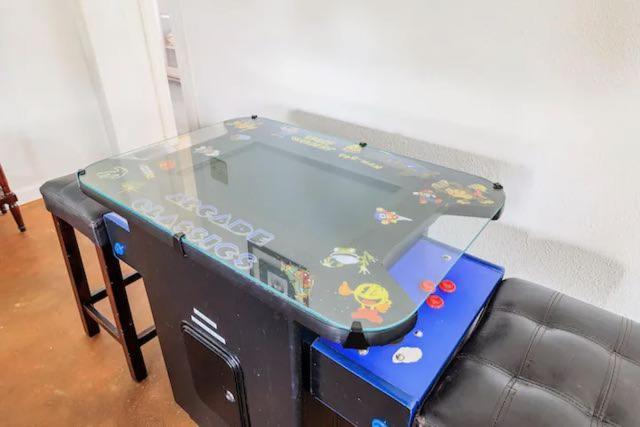 Сasa de vacaciones Raccoon Hideout Hot Tub Bbq Arcade Darts *